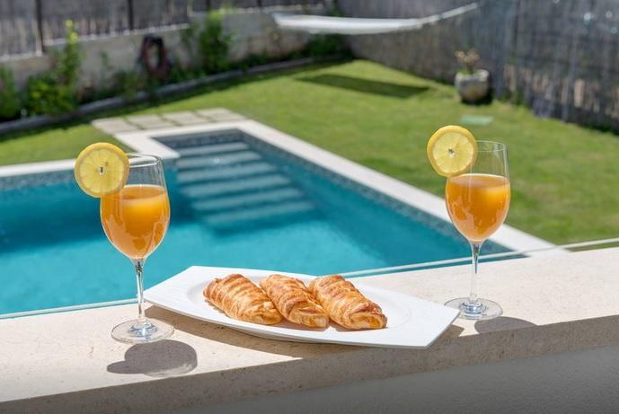 Luxury Apartment With Private Heated Pool Σίμπενικ Εξωτερικό φωτογραφία