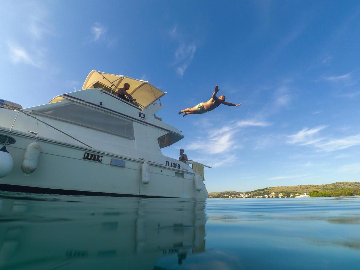Luxury Apartment With Private Heated Pool Σίμπενικ Εξωτερικό φωτογραφία